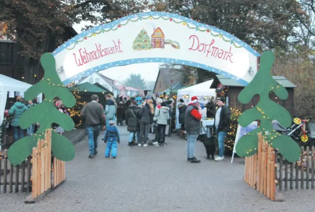 Plakat: Weihnachtsmarkt Dorfmark